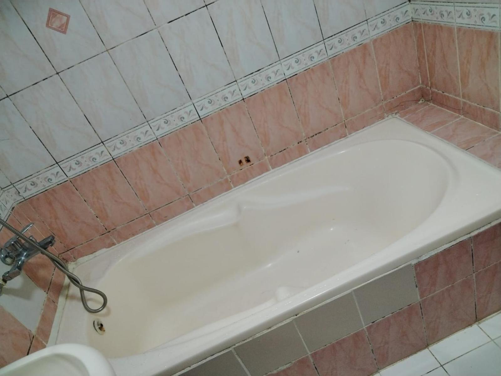 Built-in Cabinet With Balcony Homestay Abu Dhabi